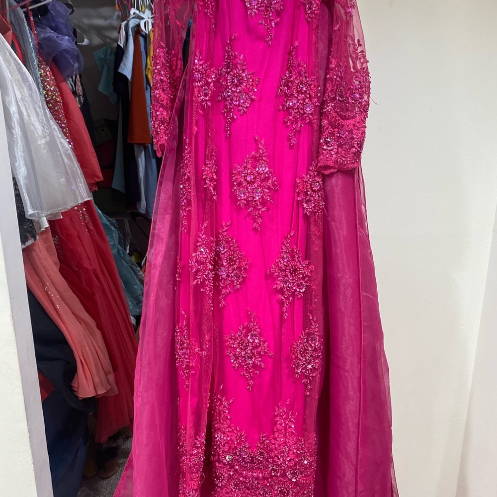 I’m selling this dress it’s actually my pageant dress it’s two pieces